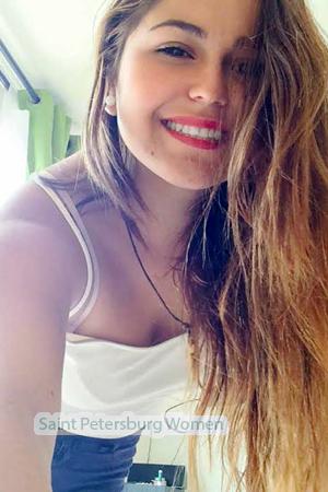 157806 - Liz Age: 33 - Chile