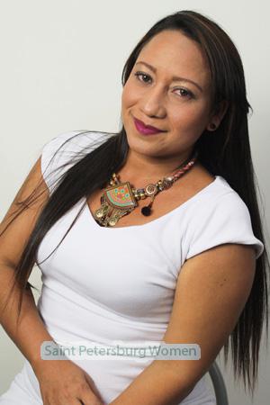 173125 - Irina Age: 42 - Colombia