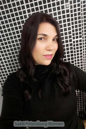 176033 - Adriana Age: 47 - Colombia