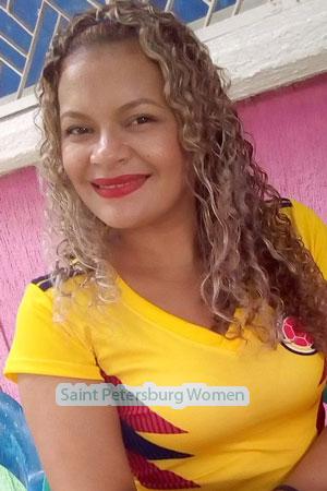 181044 - Tatiana Age: 35 - Colombia