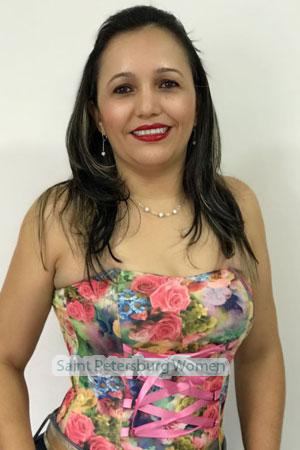 182238 - Yuri Age: 42 - Colombia