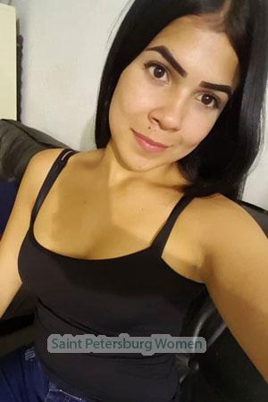 182521 - Gabriela Age: 25 - Venezuela