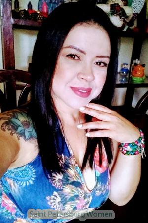 185019 - Yenny Age: 42 - Colombia