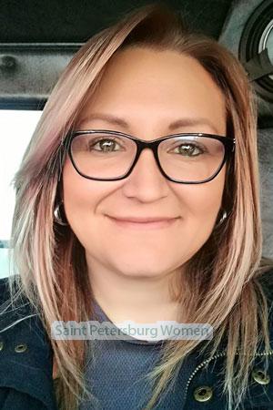 185864 - Ingrid Age: 49 - Costa Rica