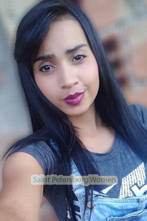 194493 - Janet Age: 29 - Colombia