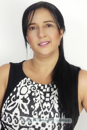 202982 - Nidia Age: 46 - Colombia