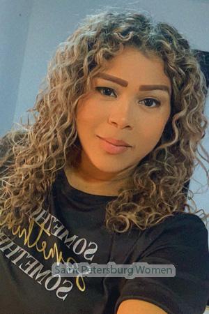 207419 - Adriana Age: 45 - Colombia