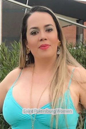 210422 - Tania Age: 44 - Colombia