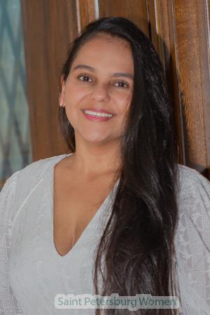 212053 - Fernanda Age: 38 - Colombia