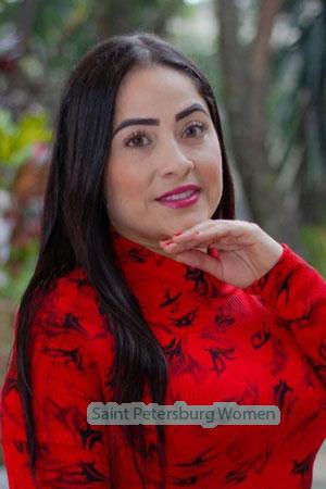 213774 - Yuliana Age: 41 - Colombia