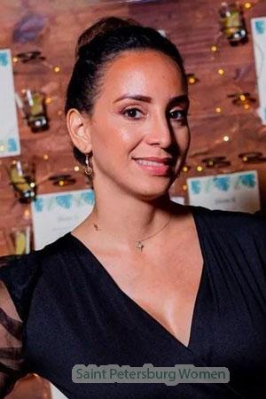 216013 - Jessica Age: 40 - Colombia