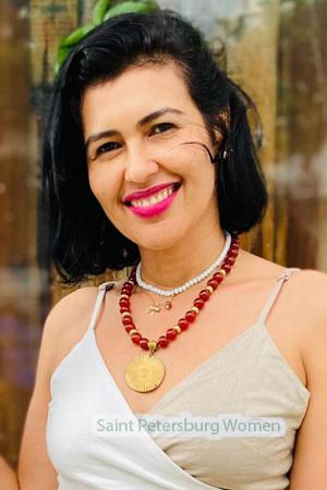 219492 - Yisela Age: 44 - Colombia