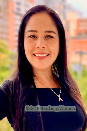 219954 - Astrid Age: 47 - Colombia