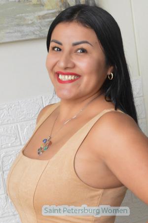220225 - Gladys Age: 42 - Peru