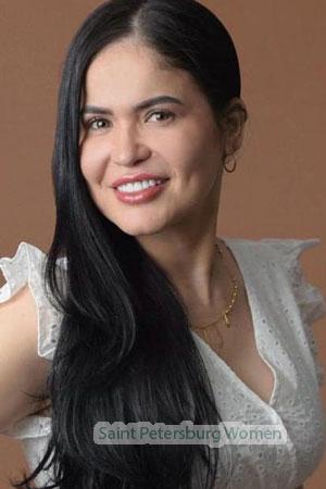 221112 - Paulina Age: 44 - Colombia