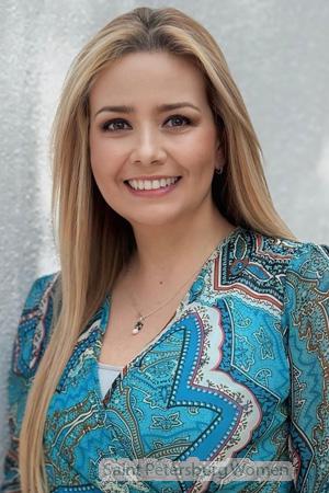 225509 - Paula Age: 50 - Colombia