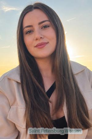 227508 - Laura Age: 26 - Colombia