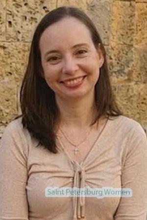 228098 - Laura Age: 44 - Colombia