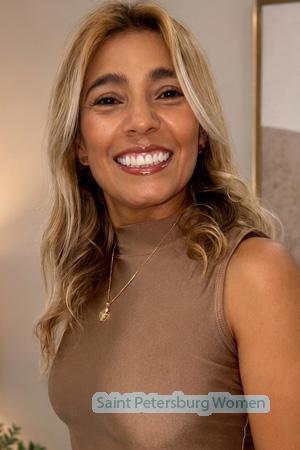 228213 - Aide Age: 44 - Colombia