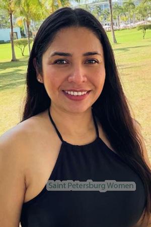 228301 - Melissa Age: 39 - Costa Rica